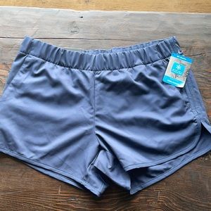 Columbia, L, “chill river short”, brand new